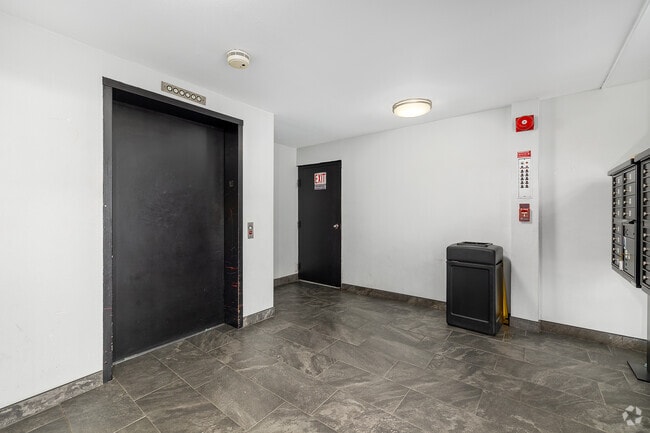 Lobby - Citronia Luxe Towers Apartments