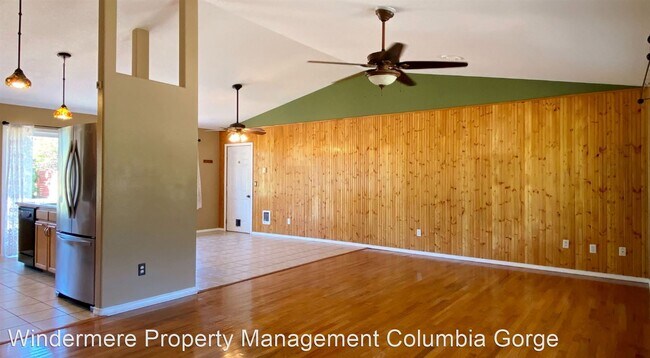 Building Photo - 3 br, 2 bath House - 118 Pahatu