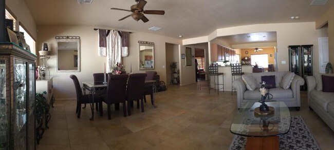Foto del edificio - 2376 Yellow Bird Ct