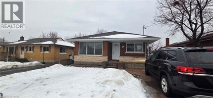 Building Photo - 46 Munroe St