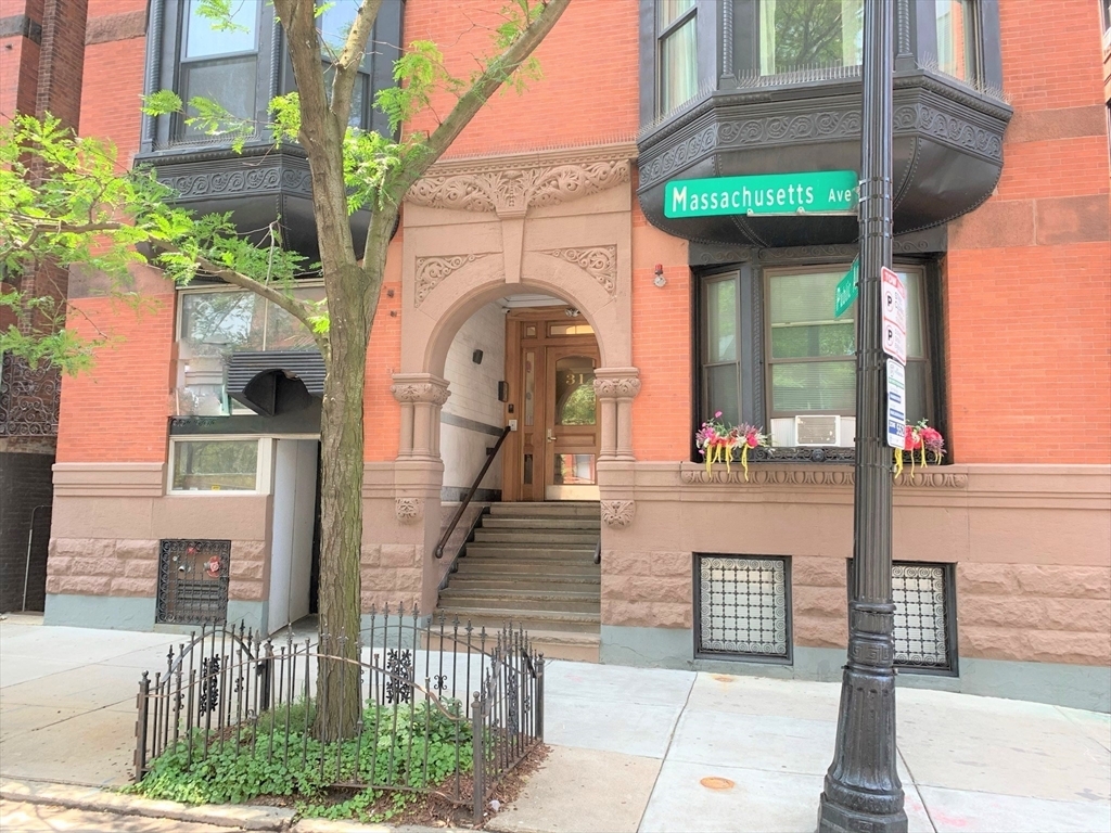 Primary Photo - 31 Massachusetts Ave