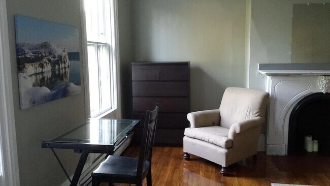 Foto del edificio - 182 Bowen St