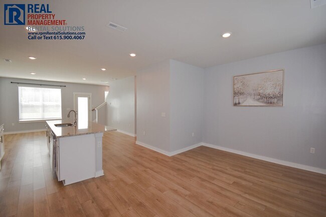 Building Photo - Beautiful 3 bedroom townhome in Blackman! ...