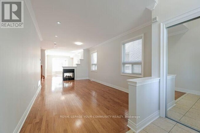Building Photo - 128 Watsonbrook Dr