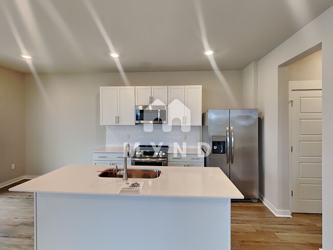 Building Photo - 786 Mickelson Way