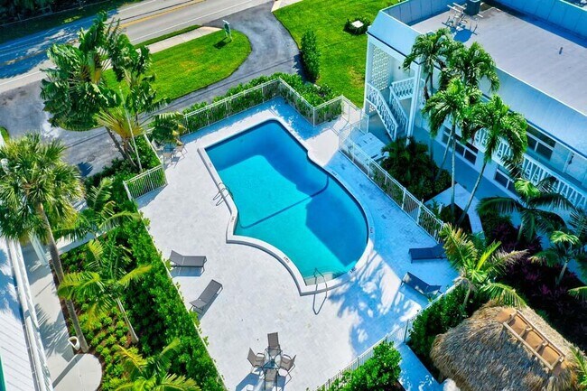 Building Photo - 6600 N Ocean Blvd
