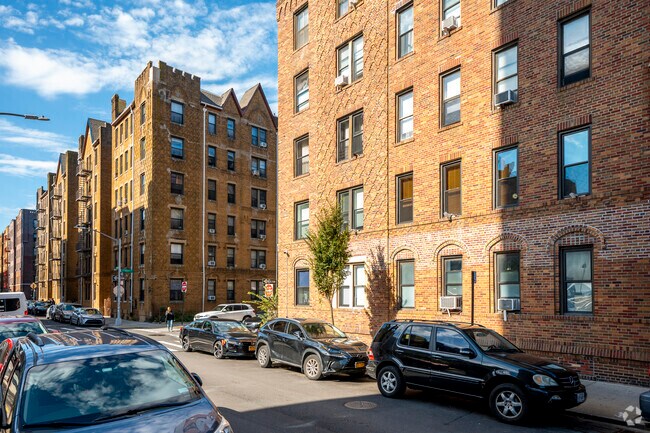 Building Photo - 601 Brightwater Ct