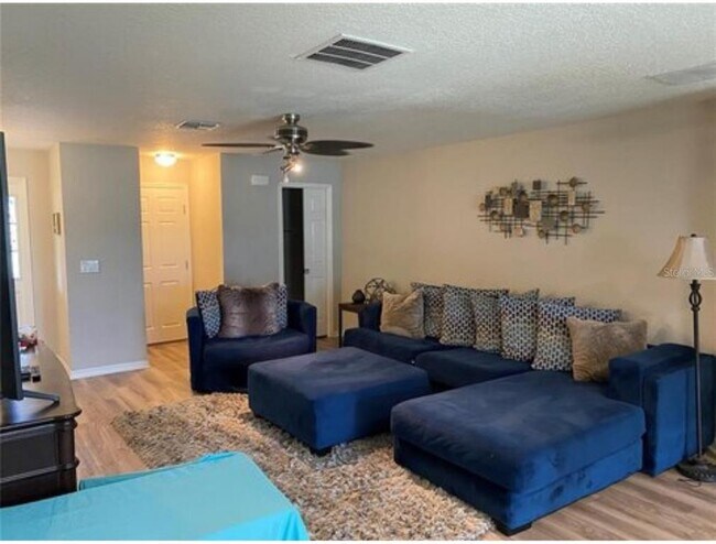 Building Photo - 4571 Calumet Dr