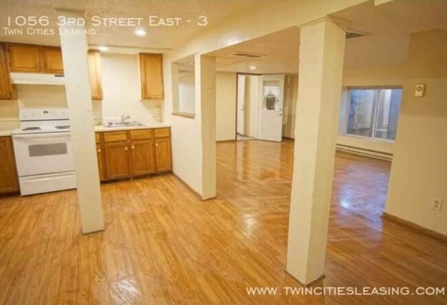 Building Photo - 1056 3rd St E