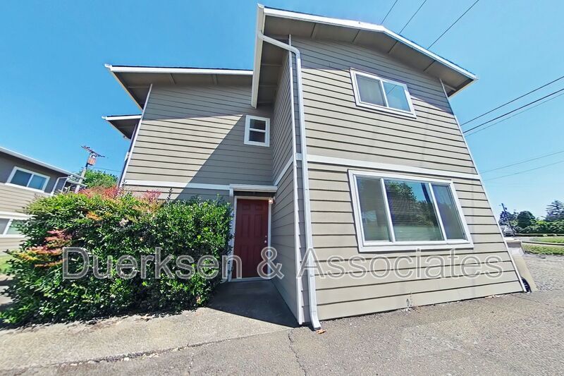 Primary Photo - 1970 NW Kings Pl