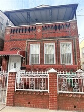 Building Photo - 103-14 91st St