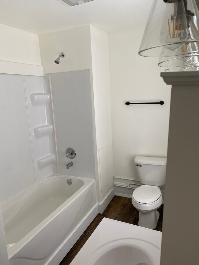 Foto del edificio - 629 N Barstow St