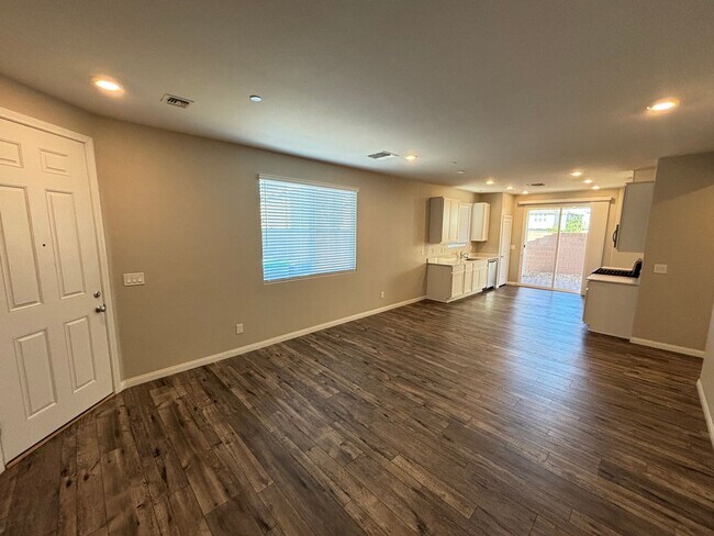 Foto del edificio - Beautifully Upgraded Single-Story 2BED/2BA...
