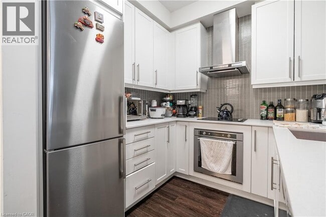 Building Photo - 2087 Fairview St