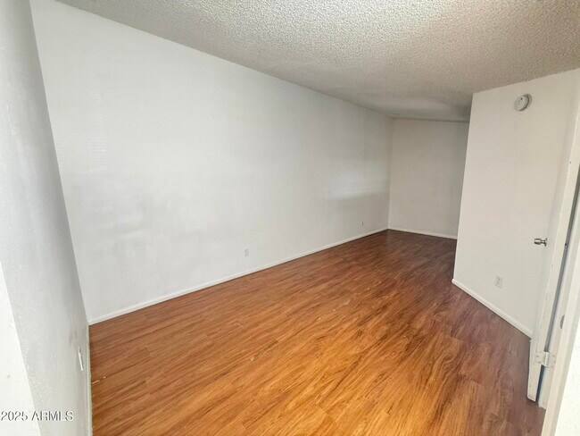 Foto del edificio - 3646 N 69th Ave