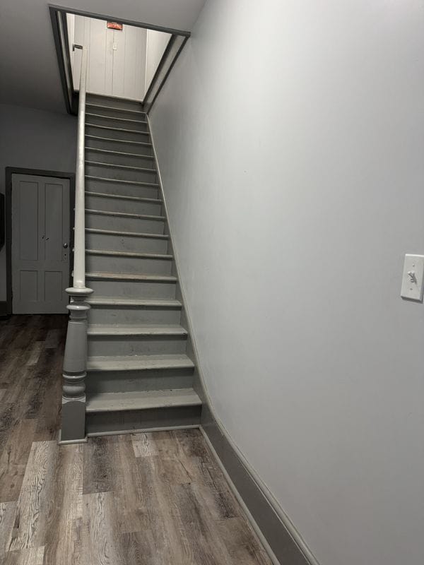 Building Photo - 219 N Main St