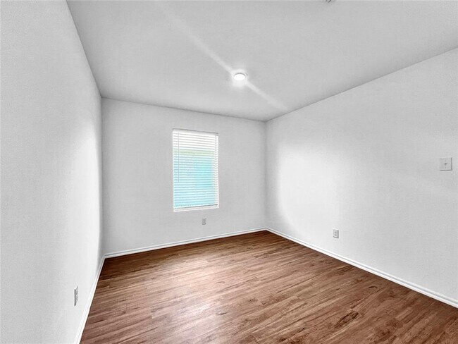 Foto del edificio - 2004 Alpine Bch Ln