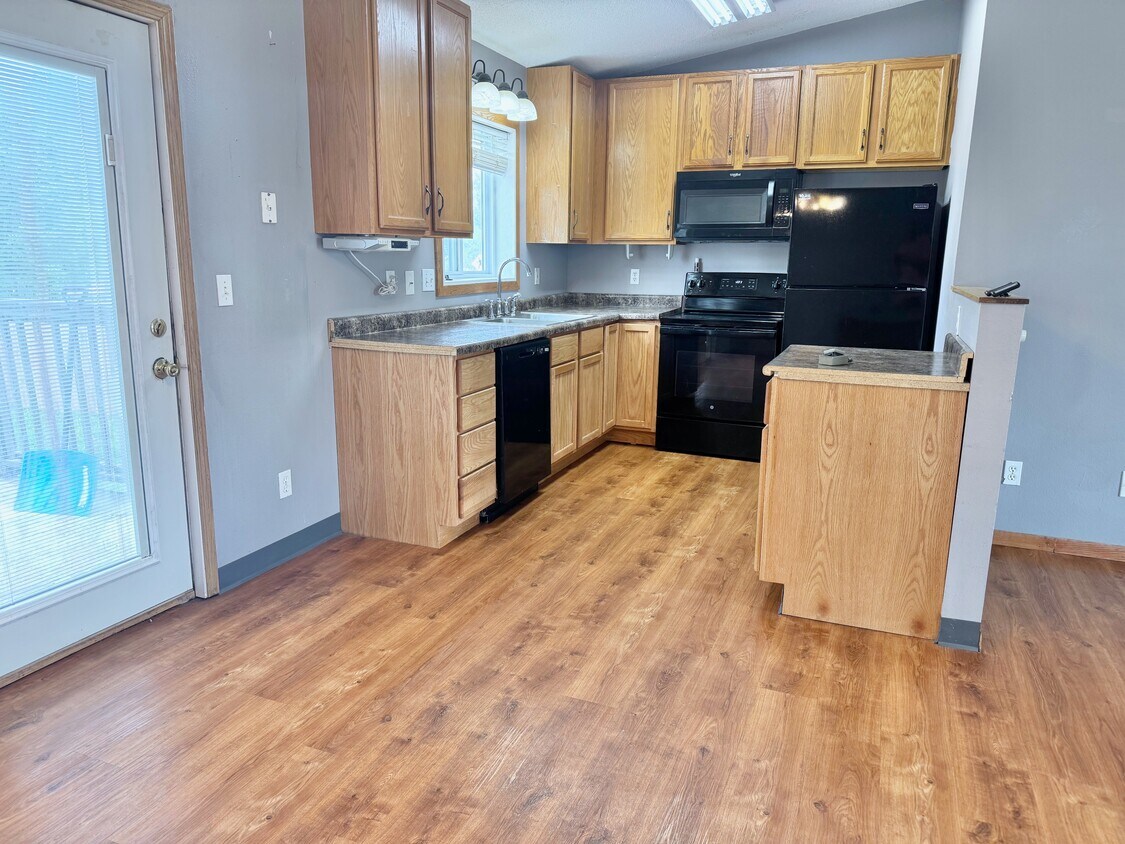 Foto principal - 5141 7th Ln S