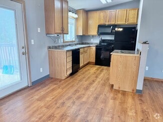 Building Photo - 5141 7th Ln S