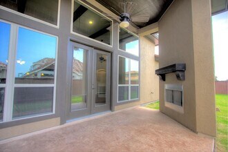 Building Photo - 63 Silent Cir Dr