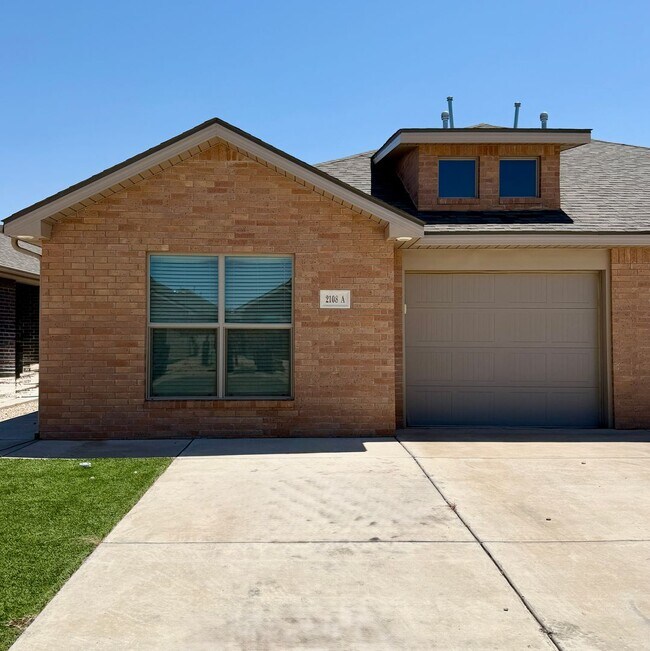 Foto del edificio - 2108 N Jayton Ave