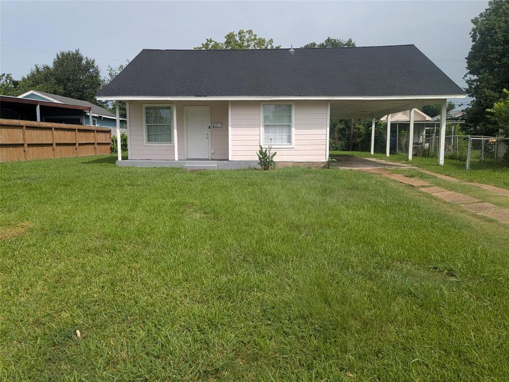 Foto principal - 1116 Jackson Ave