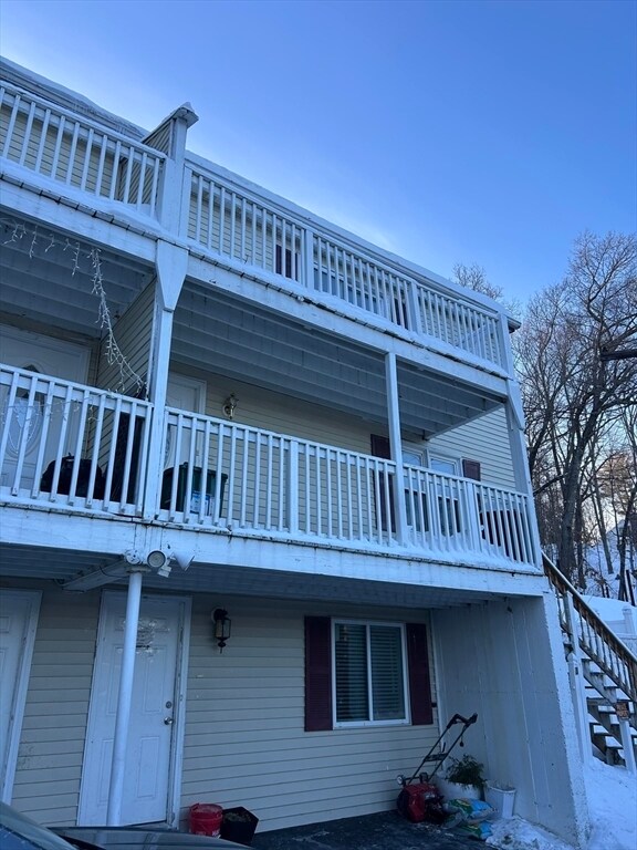 Foto del edificio - 3 Swan Ave