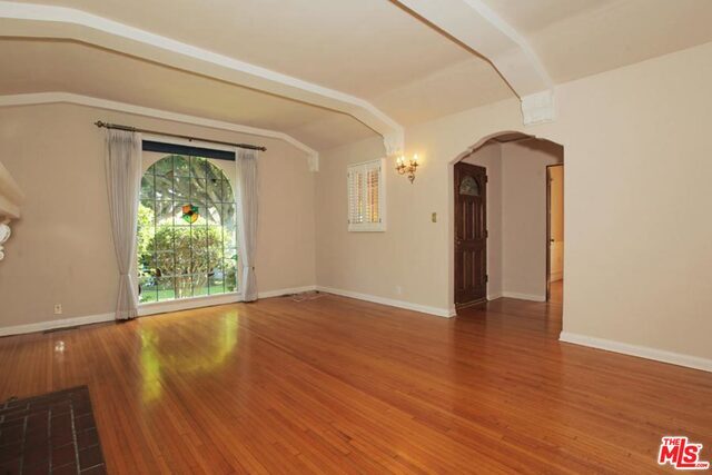 Foto del edificio - 1054 Princeton St