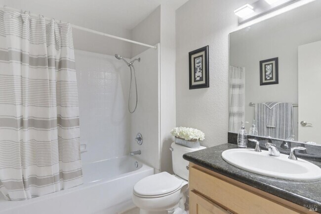 Foto del edificio - 900 Cambridge Dr