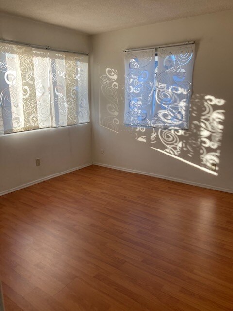 Foto del edificio - 4401 Clayton Ave