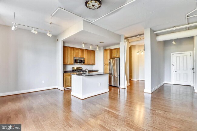 Building Photo - 4480 Market Commons Dr