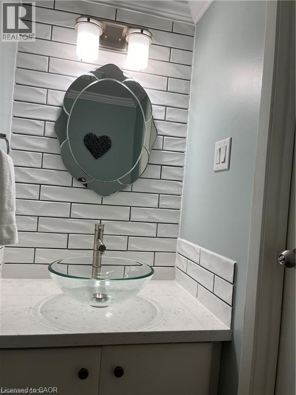 Building Photo - 2301 Cavendish Dr