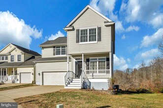 Building Photo - 9 Denali Dr