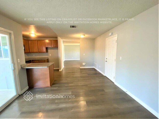 Building Photo - 2159 Greenfield Dr