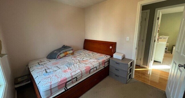 Building Photo - 24 Manchester St