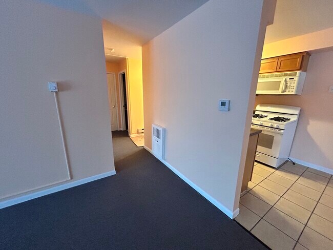 Foto del edificio - 1845 White Chapel Dr