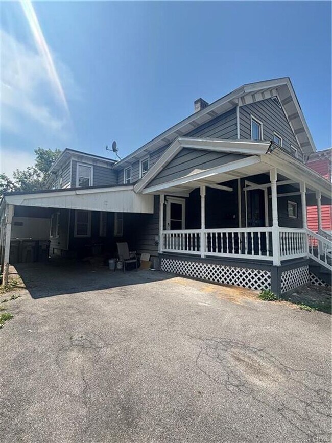 Foto del edificio - 221 Turin St