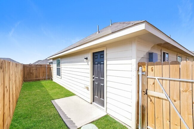 Foto del edificio - 18903 Brescia Ln