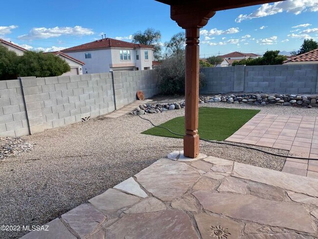 Foto del edificio - Northwest 3 Bedroom