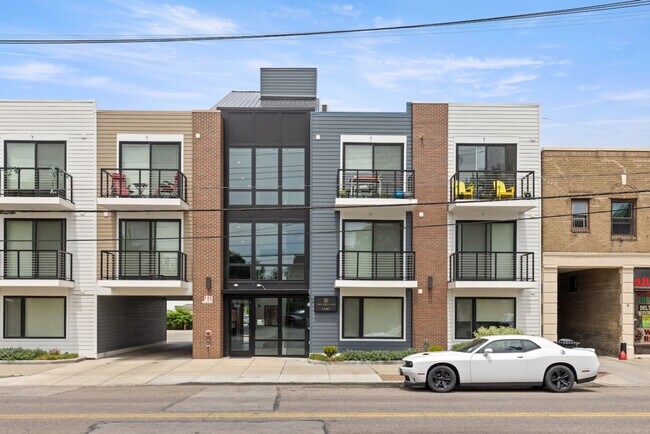 Foto del edificio - 12607 Larchmere Blvd
