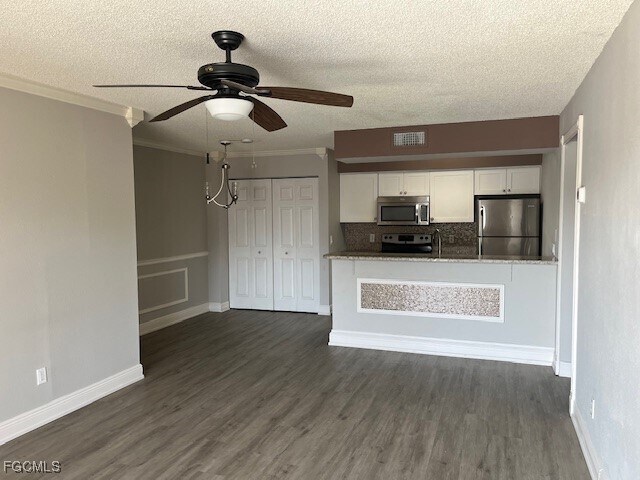 Foto principal - 5321 Summerlin Rd