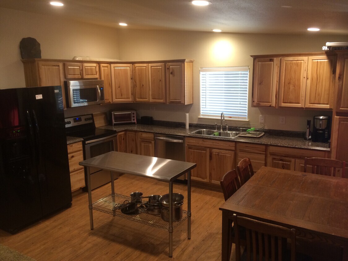 23488 Old 44 Dr, Millville, CA 96062 House Rental in Millville, CA