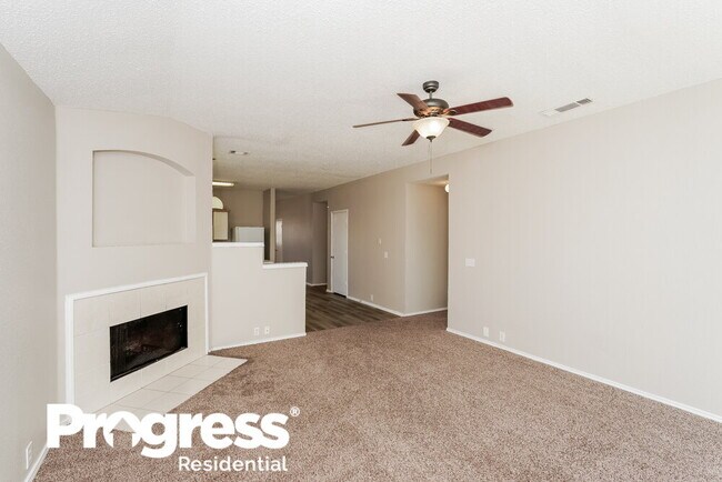 Building Photo - 1519 Columbia Dr