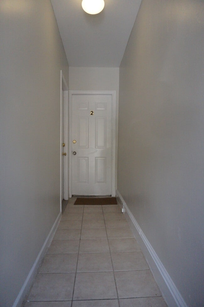 Building Photo - 3348 Conrad St