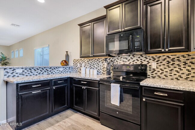 Building Photo - 18069 W Tasha Dr