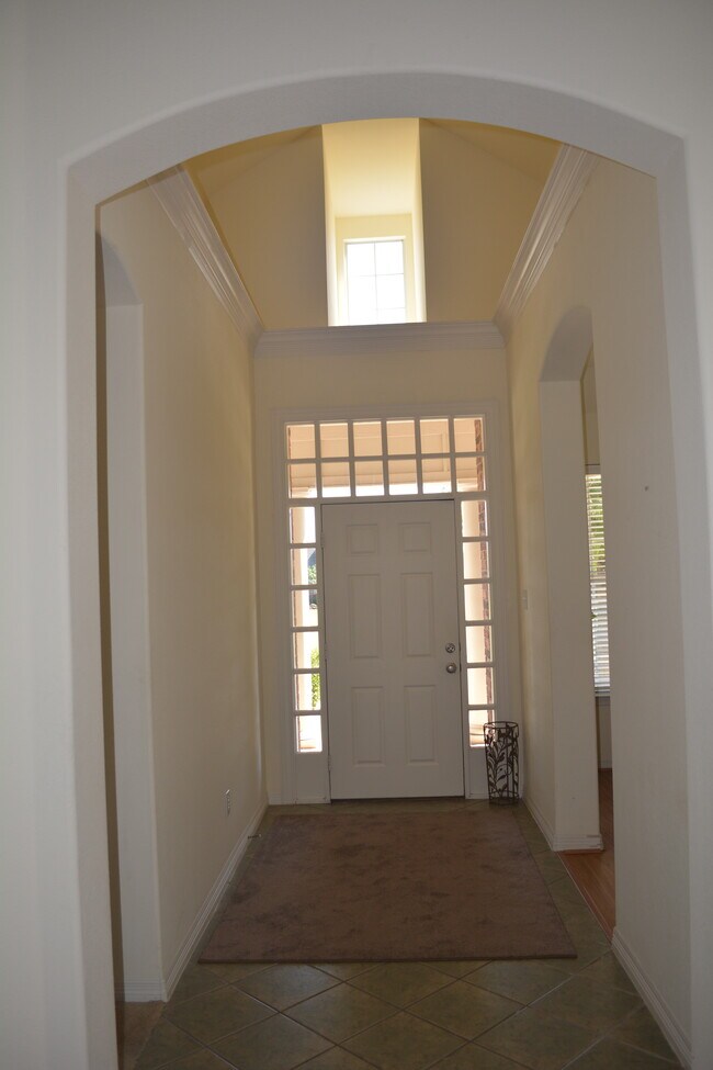 Building Photo - 1813 Morning Glory