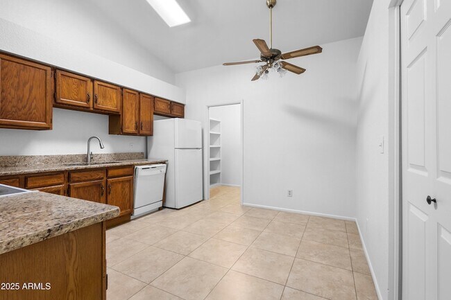 Foto del edificio - 5136 E Evergreen St