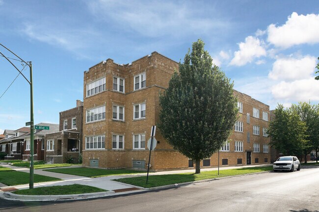Building Photo - 1416 W 81st St
