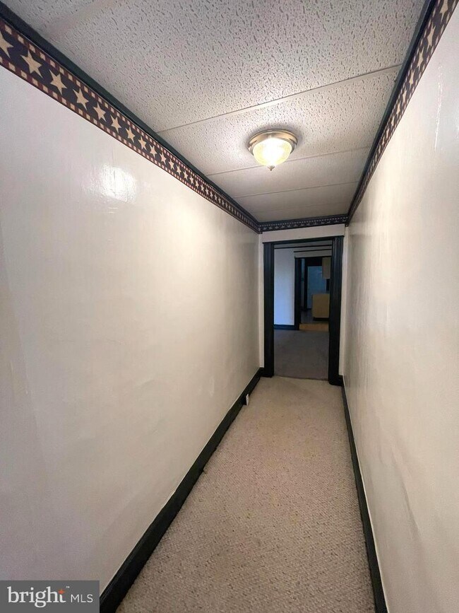 Building Photo - 814 Washington Ave