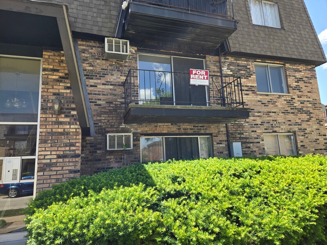 4839 W Engle Rd, Alsip, IL 60803 House Rental in Alsip, IL